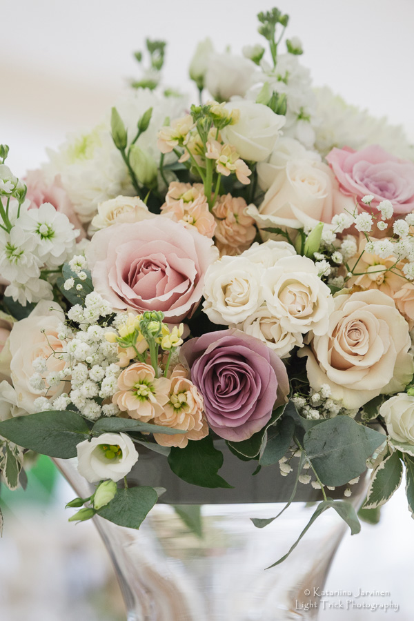wedding table centrepiece pink roses
